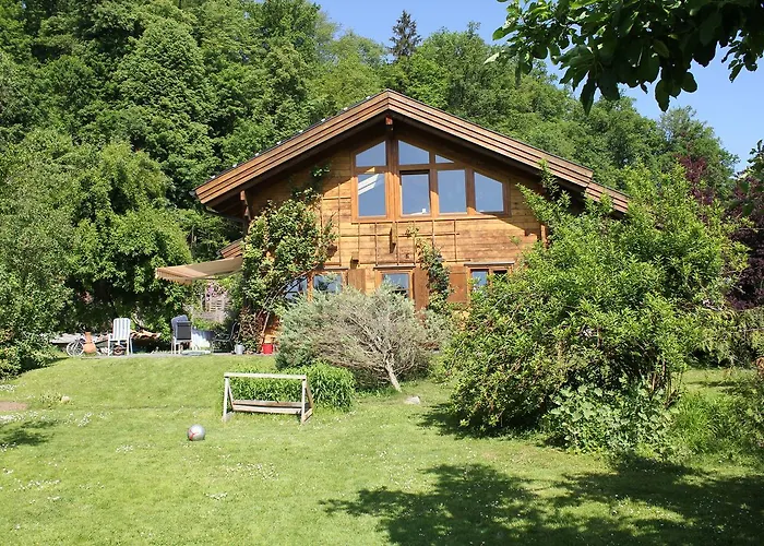 Holzhaus Im Gruenen B&B